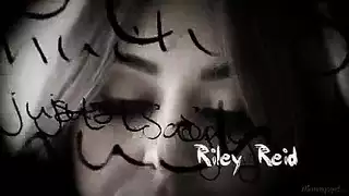 نجم الإباحية المتحرك مون زكي يتم نيكه