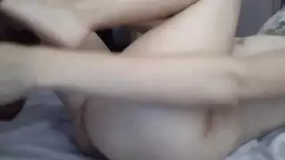 شابان يذهبان إلى أبعد الحدود