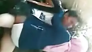 ليزا العربية الساخنة تلعق أقدامها في الإباحية