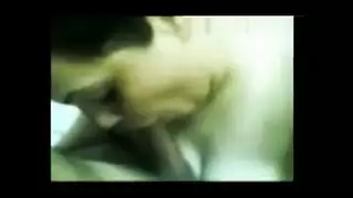 مطلقة ومستعدة: الجار المجاور ينيكها بعنف