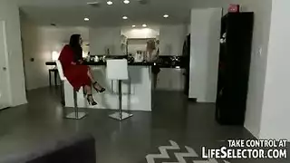 مشهد إباحي صريح: مؤخرة مثالية تئن خلال هزة جماع قوية