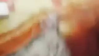 مصري وصاحبتو