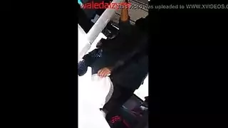 تحرش مخفي في الأتوبيس بفتاة محجبة