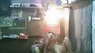 المطلقة المحجبة تتعرض لتدمير مهبلها من قبل البواب الشهواني