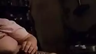 زوجة خائنة لا تشبع في إيلاج مزدوج مدفوع