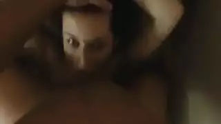 المبكر يصيد الدودة: إيلاج مزدوج عند الفجر