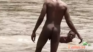 شواذ بنان