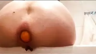 مضاجعة برتقالية شرجية: تئن مع كل دفعة