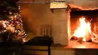 مغنية سمراء ساخنة تتفاجأ بقذف مني غزير