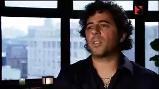 مفتوحات وغير مقيدات: فتيات عاريات تمارس معهن الجنس بقوة أثناء التخييم