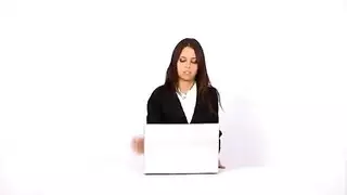 خيال الجنس الثنائي: مراهقتان مثيرتان تركبان قضيب زميلهما