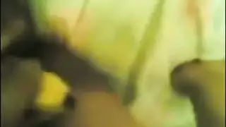 العب في كسها بالفاكهة: جوزها بيوثق كل لحظة صريحة