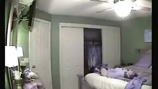 تدليك قضيب مثار في السرير