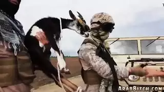 لقطات الكاميرا الخفية للجاسوس وتسليم البيانات الجنسية الفاضحة