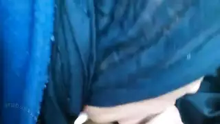 بنت مصرية محجبة تبلع زب في السيارة بورن عربي صعب