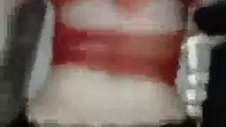 هي مثارة لساعات ثم صديقتها تمتعه بعنف