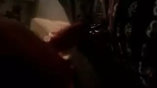 مص قاسي: هي شفافة وهو مليء باللبن