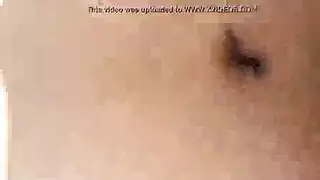 هدية عيد الميلاد: أورورا وودز تظهر ثدييها الضخمين ومؤخرتها