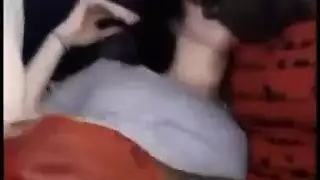 سائح يحصل على تدليك إباحي وإنهاء كريمي داخل كراته الضخمة