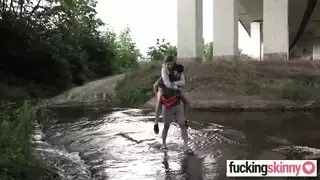 شقوق مهبلية رطبة مثالية جاهزة للعمل الإباحي المكثف