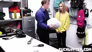 جيسون مايكلز يضرب فتحات ضيقة في إسطنبول