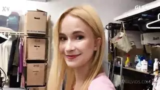 حصرياً: جنس جماعي خلف الكواليس مع مشاهير شاهد كل شيء