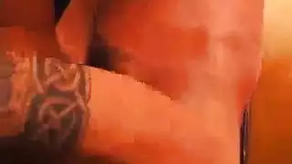 عاهرة قذيرة تتوسل للجماع الفموي والشرجي