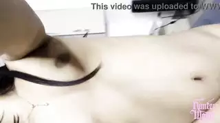 عارضات هواة تقطرن بللاً ويجنن في جنس جماعي صريح