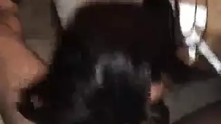 مص عميق قبل جلسة حشو جماعي خشنة