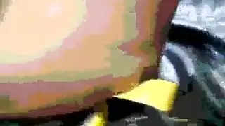 ملكة الشرج المصرية الممتلئة تتعرض لضربات عنيفة في جميع الفتحات