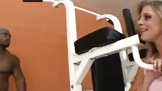 إذلال الديوث المخنث بواسطة الشيميل في حكايات إكس إكس إكس