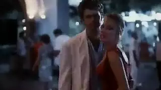 فتاة خليجية مثارة عصابة عنيفة