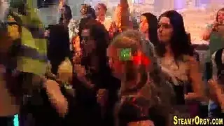 عيزه فديو هت سكس نار بس عيزهي فديو هت كثيره