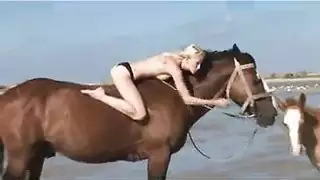 تدريب شرجي مع ميلا ميلان: أخذ لعبة سميكة بالكامل