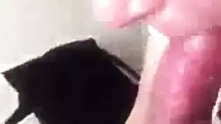 تركع لملك أسود وقضيبه – كريسي رافين في مشهد صريح