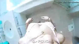 الزوجة العاهرة ميشيل تايلور لا تمل من ذلك القضيب المتزوج الصلب