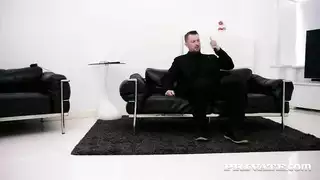 ضعف المتعة: العاهرة ثنائية الميول تأخذ ثنائي ذكر وأنثى