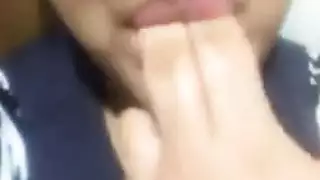 كلبة مثارة تحتاج لقضيب ضخم داخلها وثدييها الساخنين