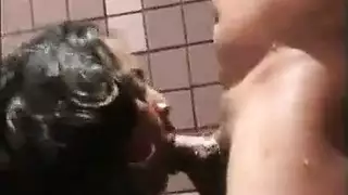 وفرة أفلام للكبار: حركة جنسية غير متوقفة