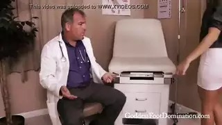 fetish foot action: tongue bathing her soles in xxx video