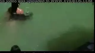 الفاجرة الهندية تظهر فرجها قبل جماع خام