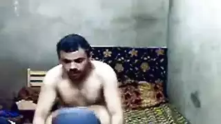 بورنو مصري عنيف: رجل ينيك شرموطة بكل الأوضاع الجنسية