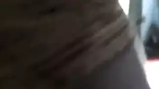 سكس هواة صريح: قضيب هندي ضخم يمدد فتاة مستعدة