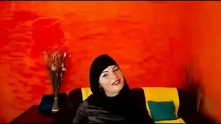 اغراء محجبة تركية تولع الشباب على الكام | اغراء بنات