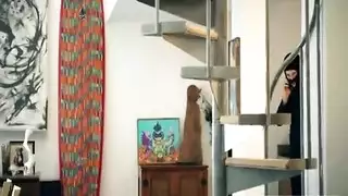 روسية مغرية على ركبتيها من أجل جنس صريح مع مصري