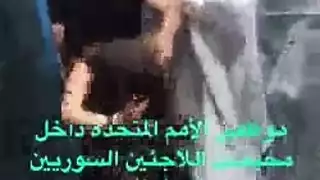 جنس خارجي صريح في المخيم: رجل لبناني وسيم يضاجع لاجئة سورية