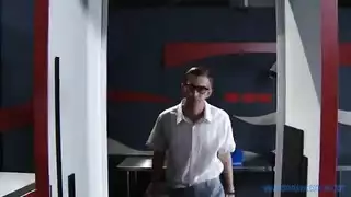 سكس عنيف اتنين على وحده سخن