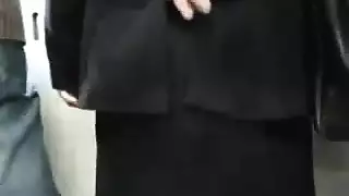 إباحي شرجي: مطلقة ناضجة تأخذ كل بوصة من قضيب شاب في طيزها