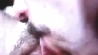 نجم إباحي ساخن يحصل على قذف كبير على الوجه