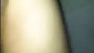 تركت صديقها الأقرب يرى فرجها الإيطالي ثم امتلأت بالسائل المنوي